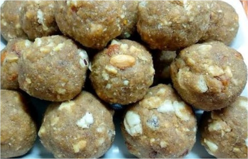 Gond Ladoo may help improve sexual inadequacy or weakness in men