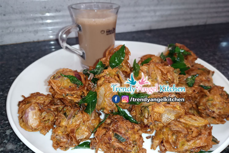 Onion Bajji / Pakoda / Pakora / Fritter