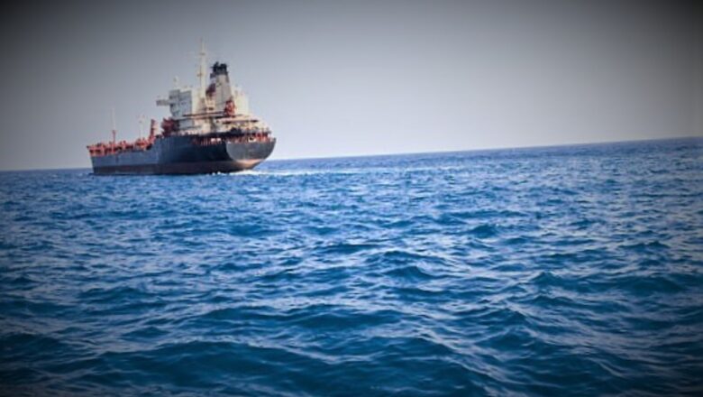 Explosion Near Merchant Vessel Sparks Alert in Gulf of Aden