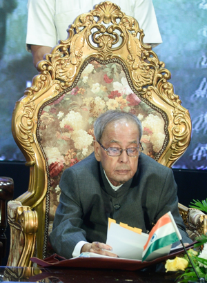 Statesman par excellence: Tributes pour in for Pranab Mukherjee on his birth anniversary