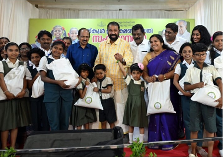 Quarter of a million Kerala schoolchildren to get 4 kg rice for Onam