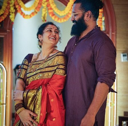 <div>Rishab Shetty’s Diwali celebration includes ‘a lifetime of memories’ with loved ones</div>