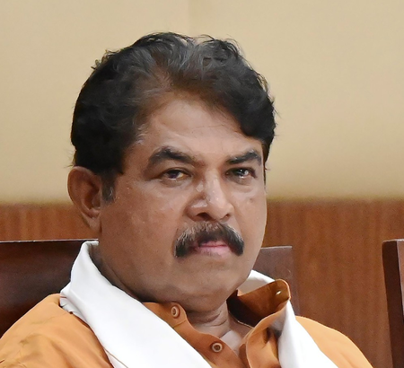 <div>K’taka BJP to launch campaign against garbage disposal & pothole menace</div>