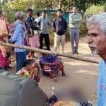 Youth crushed to death in Chaibasa for protesting sand smuggling; villagers block road in anger