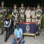 BSF, RPF arrest smuggler; seize gold valued at over Rs 30 lakh