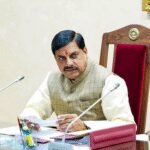 <div>MP CM to transfer Rs 300 crore for 1.32 lakh farmers under ‘Bhavantar scheme’ on Nov 13</div>