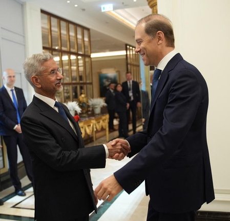 <div>EAM Jaishankar and Russian Deputy PM review preparations for Putin’s India visit</div>