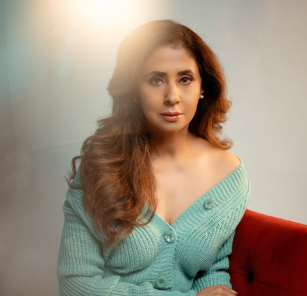 Urmila Matondkar’s winter morning is all about ‘cosy chairs, hot coffee and warm cardigan’