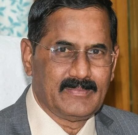 <div>K’taka Upalokayukta flags ‘rampant’ 63 pc corruption in state; BJP demands CM, DCM’s resignation</div>