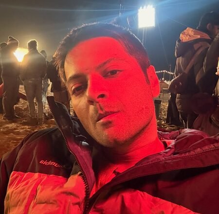 <div>Ali Fazal thanks Rajasthan for their hospitality & love during the shoot of ‘Mirzapur: The Movie’</div>