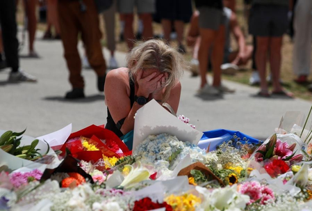 Australia to create new award for first responders, other heroes from Bondi fatal mass shooting