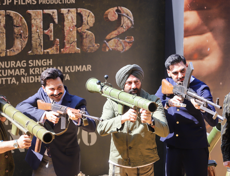 Border 2 Public Review by IANS: Sunny Deol starrer opens to mixed responses, fans divided over length
