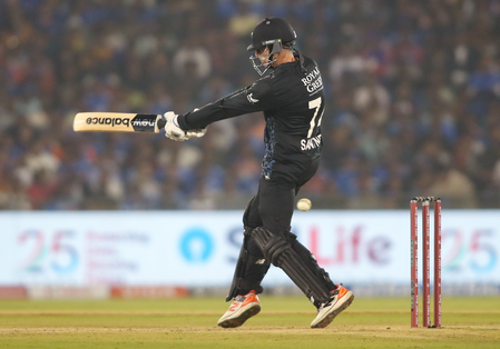 2nd T20I: Santner’s unbeaten 47 powers New Zealand to record 208/6 against India