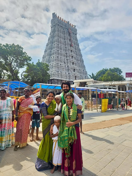 Sivakarthikeyan offers prayers at Tiruchendur Murugan temple with family