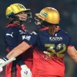 <div>Siddaramaiah, Kumaraswamy congratulate RCB Women’s team for lifting WPL trophy</div>