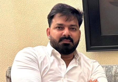 Bhojpuri star Pawan Singh’s ex-girlfriend Akshara Singh supports his wife’s Jyoti Singh’s demand of alimony