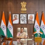 Delhi CM announces Rs 25,000 reward for persons saving road accident victims