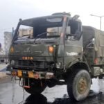 Two jawans injured as Army truck overturns in Kolkata