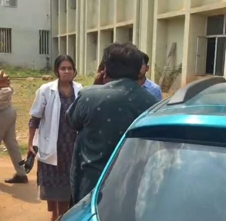 Bengaluru medical school professor assaulted after allegedly proposing to student in classroom