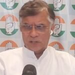 <div>‘Not for consumers’, ‘comprehensive programme needed’: Congress on fuel tax cut</div>
