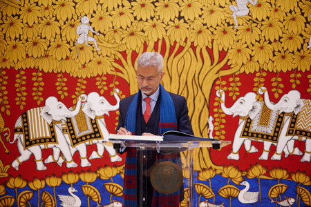 EAM Jaishankar visits Swami Vivekananda Cultural Centre in Paris