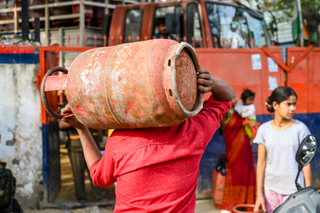 <div>‘Rename it Andhkaar scheme’: Opposition slams reduction in Ujjwala LPG subsidy refills</div>