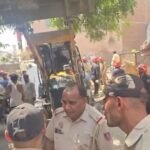 <div>Suspected cylinder blast triggers building collapse in Delhi’s Mukundpur, six injured</div>