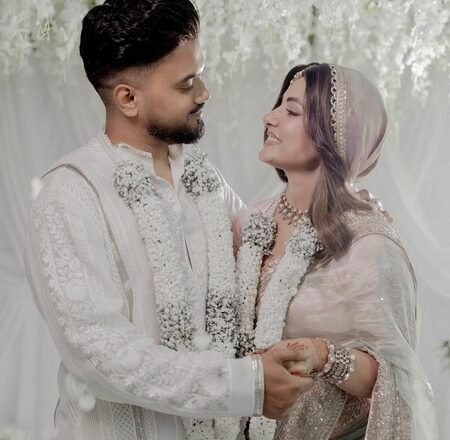 <div>Hina Khan & Rocky Jaiswal complete one year of marital bliss: Each day is special</div>