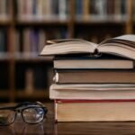 <div>J&K govt suspends 8 officials allegedly responsible for approving controversial book (Ld)</div>