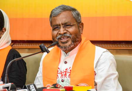 Babulal Marandi files PIL in HC to seek CBI probe into Jharkhand liquor scam