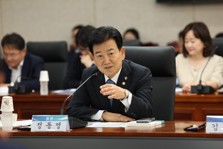 <div>South Korea’s unification ministry reaffirms ‘realistic, practical’ approach to denuclearisation</div>