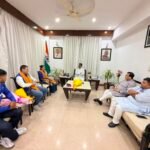 Tripura CM felicitates Commonwealth gold medallist Asmita Dey