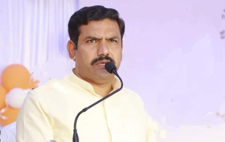 ‘Four farmers died by suicide in August alone’: B.Y. Vijayendra targets Karnataka govt