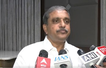 <div>YSRCP again demands Lokesh’s resignation over DSC scam</div>