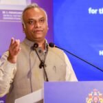 <div>Kumaraswamy cannot dictate probe, can be summoned: K’taka Minister on sting Op row</div>