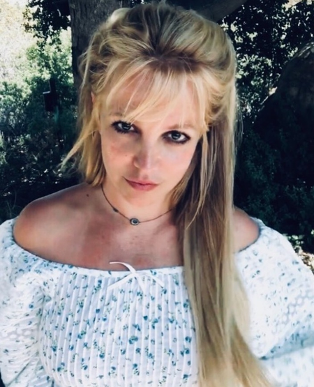 Britney Spears visits Dolly Parton’s tourist attraction, says she was unaware of its existence