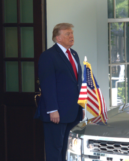 Trump demands return of Columbus statue in Ohio