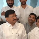 <div>Sanjay Raut predicts ‘major political upheaval’, says Centre fears protesters</div>