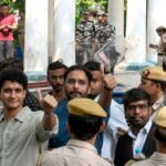 <div>CJP’s Saurav Das, Ranka, Shinde booked for trespassing at Jantar Mantar</div>