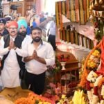 Haryana CM pays obeisance at Bhagwan Valmiki Tirath Sthal in Amritsar