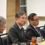 FM Cho meets South Korean investors in US Southeast on G20 sidelines