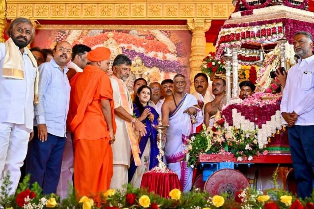 Mysuru Dasara Inaugurated on Chamundi Hill with Traditional Rituals